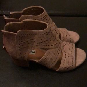 Not rated blush open toe heels